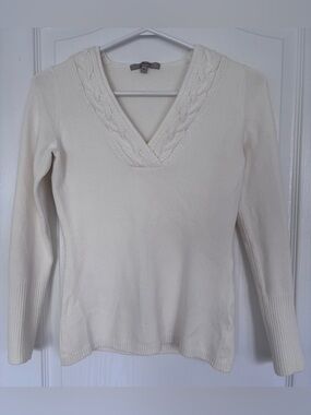 RW&CO. Classic Cream V-Neck Cable Trim Sweater